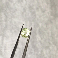 ギャラリービューアUVミントガーネット 1.451ct (鑑別書付)【Americano/Macchinetta】に読み込んでビデオを見る