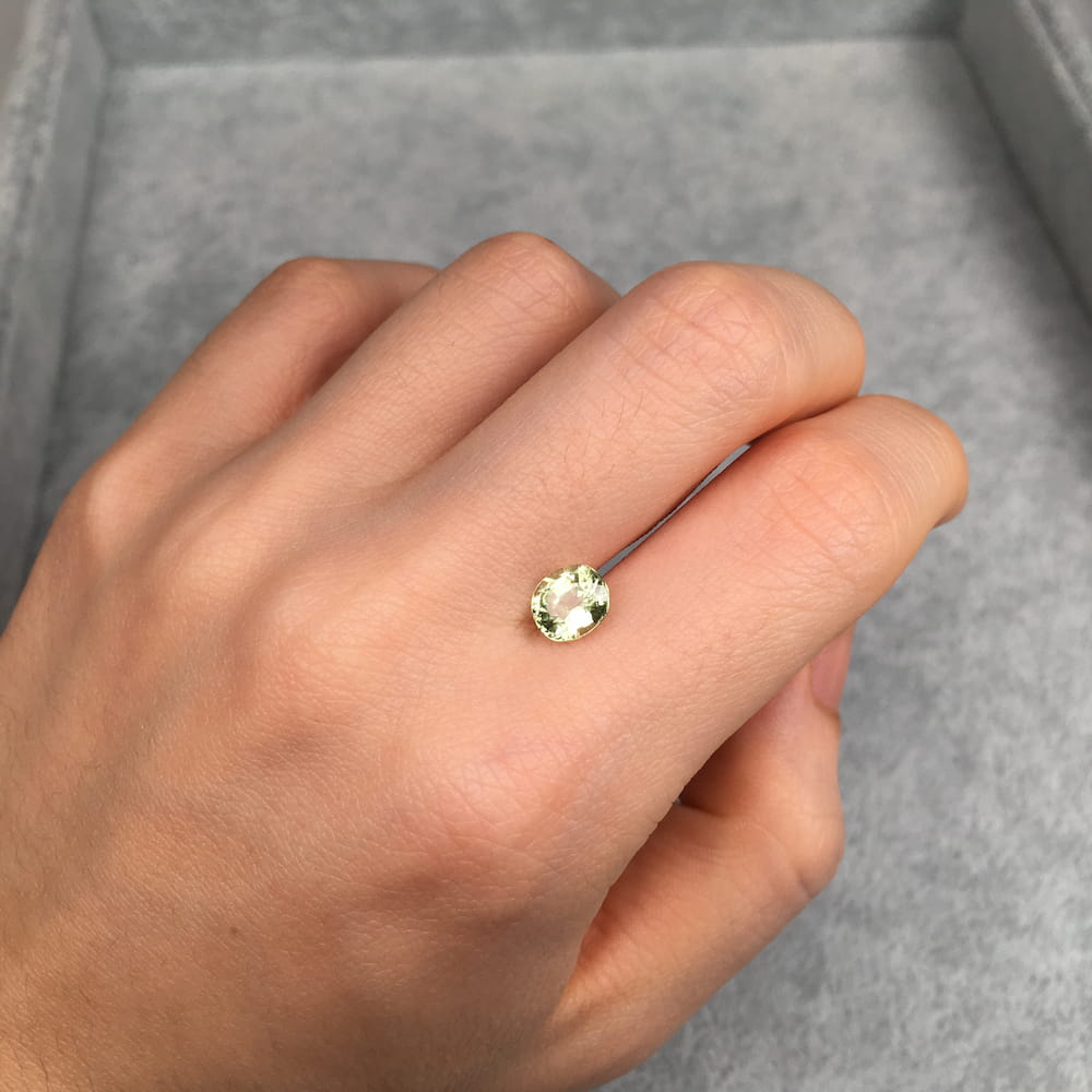 ミントガーネット　UVチェンジカラー　K18WG 日宝鑑　天然 ミントガーネット - 通販｜宝石鑑定士が運営【カラッツSTORE】